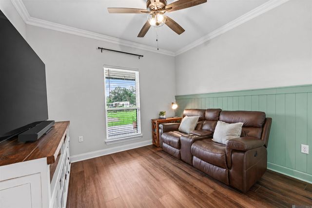 44022 Bayou Blvd, St Amant, LA 70774