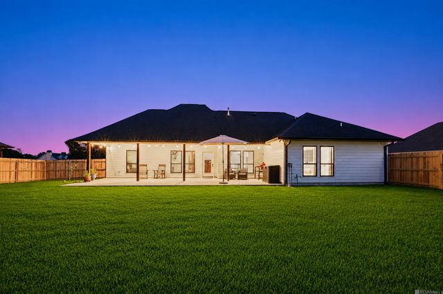 44022 Bayou Blvd, St Amant, LA 70774