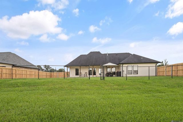 44022 Bayou Blvd, St Amant, LA 70774