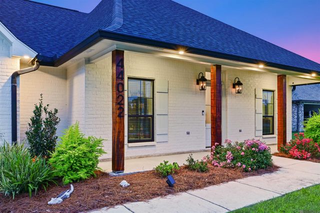 44022 Bayou Blvd, St Amant, LA 70774