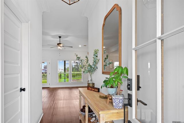 44022 Bayou Blvd, St Amant, LA 70774