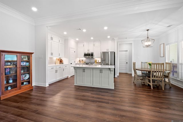 44022 Bayou Blvd, St Amant, LA 70774