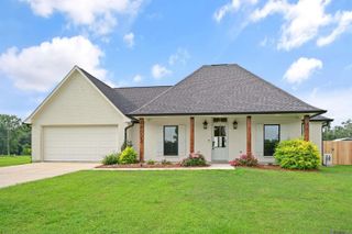 44022 Bayou Blvd, St Amant, LA 70774