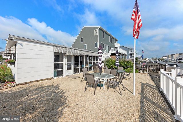 7 HAROLD LN, Manahawkin, NJ 08050