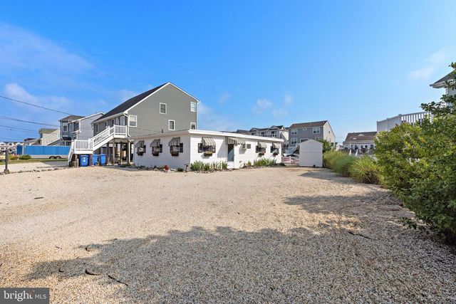 7 HAROLD LN, Manahawkin, NJ 08050