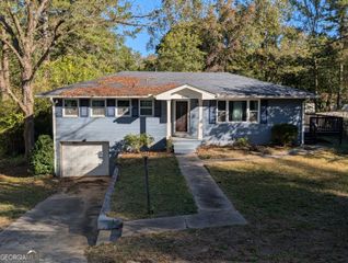 4328 ROCKBRIDGE Road, Stone Mountain, GA 30083