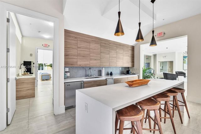9870 NW 74th Terrace, Doral, FL 33178