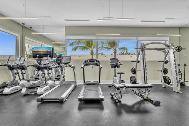 9870 NW 74th Terrace, Doral, FL 33178