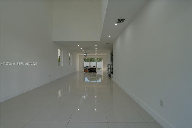 9870 NW 74th Terrace, Doral, FL 33178
