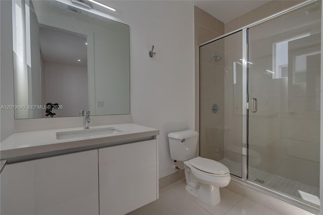 9870 NW 74th Terrace, Doral, FL 33178