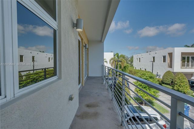 9870 NW 74th Terrace, Doral, FL 33178