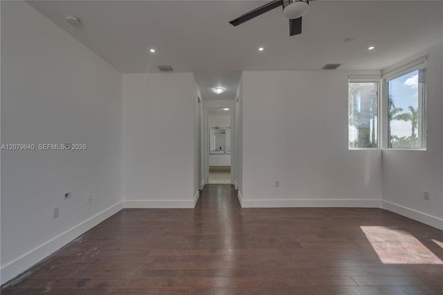 9870 NW 74th Terrace, Doral, FL 33178