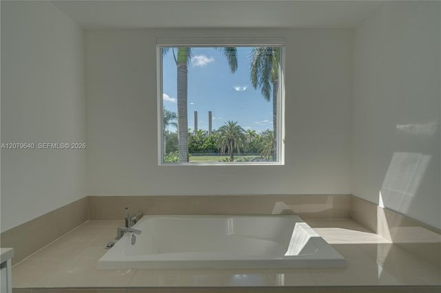 9870 NW 74th Terrace, Doral, FL 33178