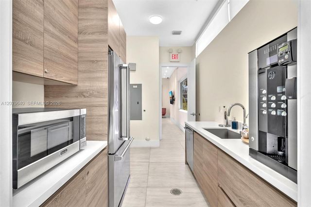 9870 NW 74th Terrace, Doral, FL 33178
