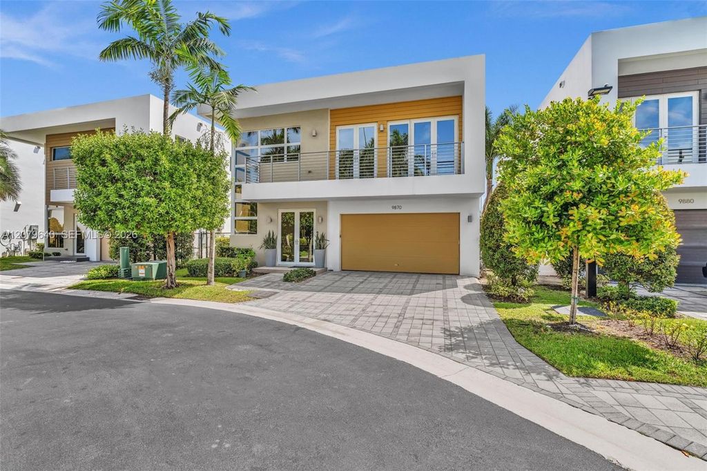 9870 NW 74th Terrace, Doral, FL 33178