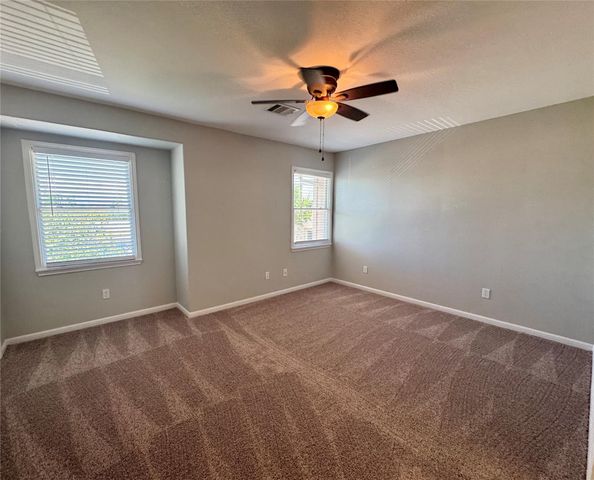 6900 E Riverside DR 8, Austin, TX 78741