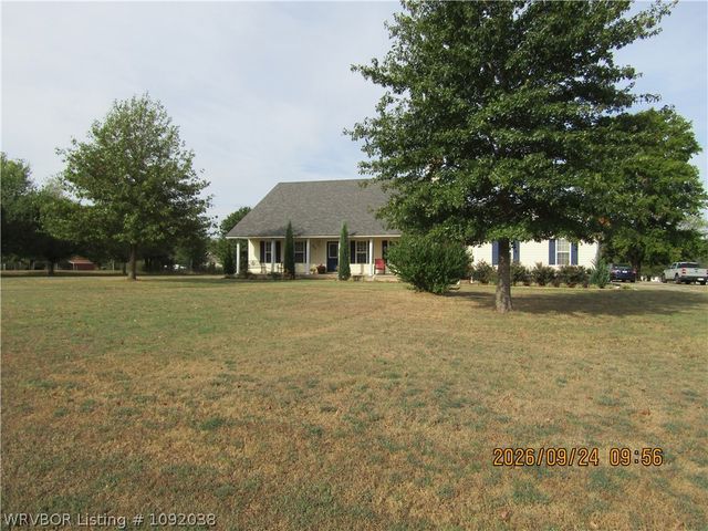 403 N Gray Street, Pocola, OK 74902