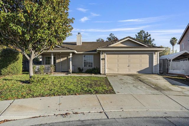 2199 Raleigh Circle, Hollister, CA 95023