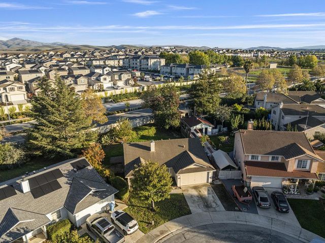 2199 Raleigh Circle, Hollister, CA 95023