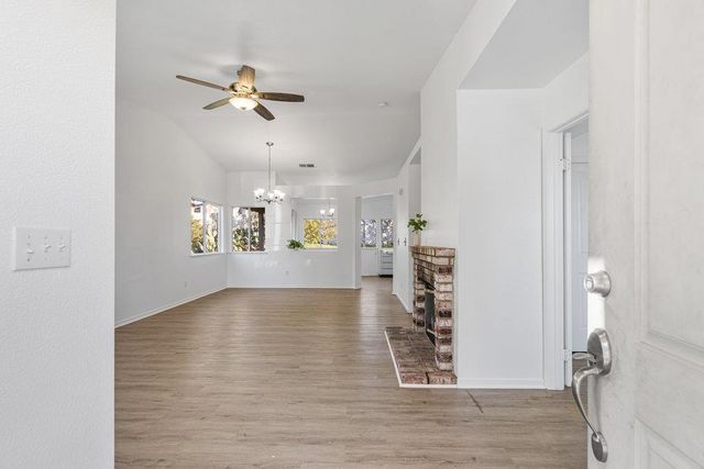 2199 Raleigh Circle, Hollister, CA 95023