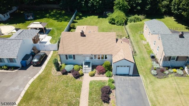 421 Melrose Ave, Middlesex Boro, NJ 08846