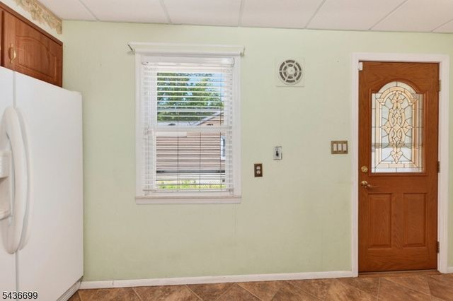 421 Melrose Ave, Middlesex Boro, NJ 08846