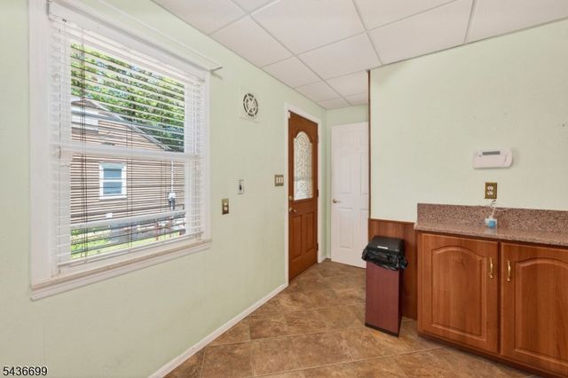 421 Melrose Ave, Middlesex Boro, NJ 08846
