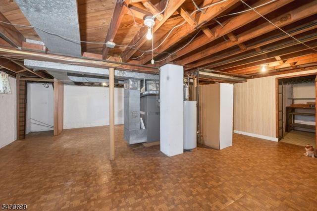 421 Melrose Ave, Middlesex Boro, NJ 08846