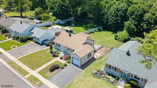 421 Melrose Ave, Middlesex Boro, NJ 08846