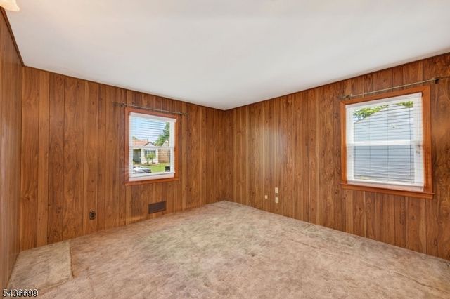 421 Melrose Ave, Middlesex Boro, NJ 08846