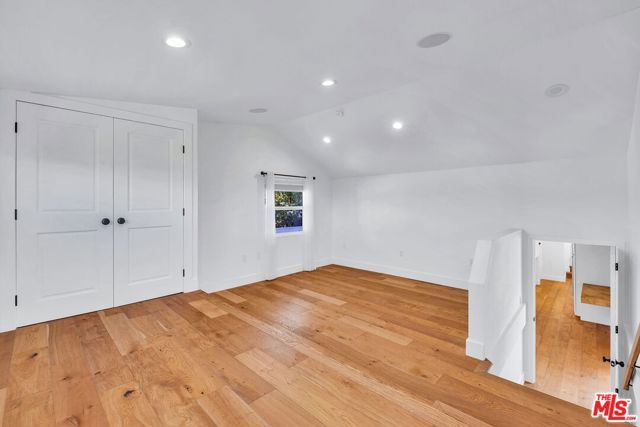 5433 Tampa Avenue, Los Angeles, CA 91356