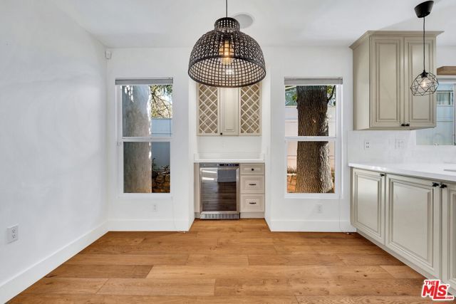 5433 Tampa Avenue, Los Angeles, CA 91356