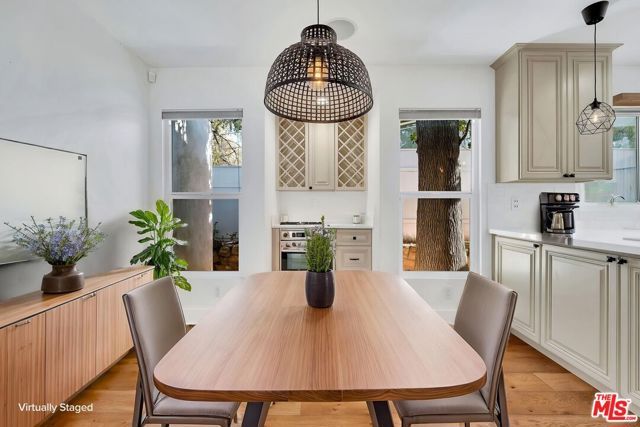 5433 Tampa Avenue, Los Angeles, CA 91356