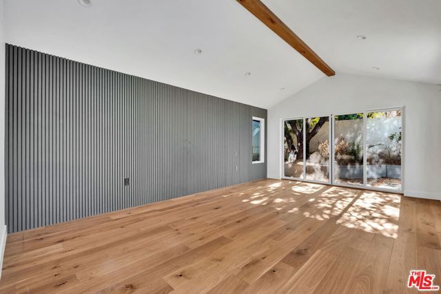 5433 Tampa Avenue, Los Angeles, CA 91356