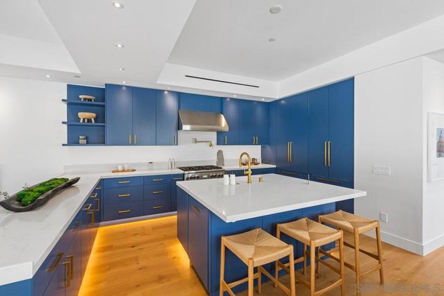 744 Bonair St, La Jolla, CA 92037