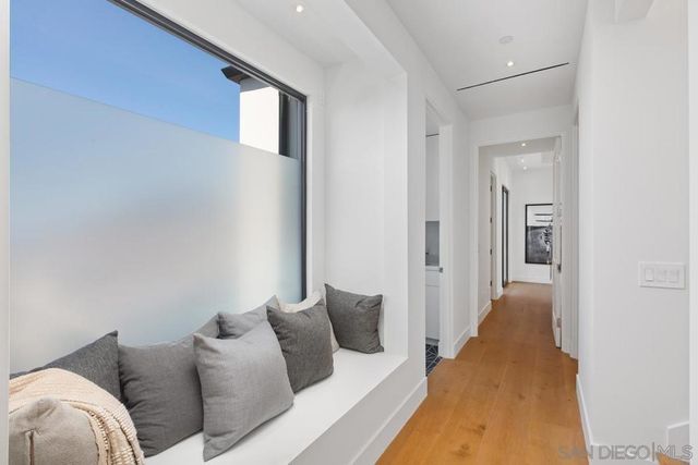 744 Bonair St, La Jolla, CA 92037