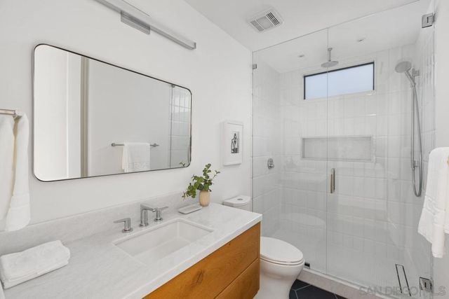 744 Bonair St, La Jolla, CA 92037
