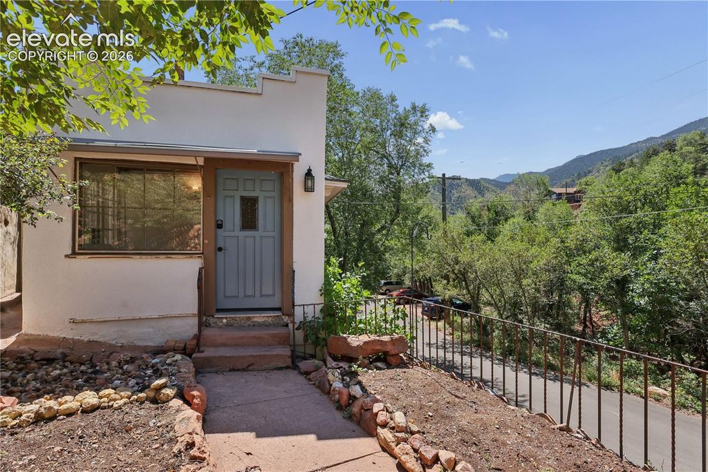 401 Washington Avenue, Manitou Springs, CO 80829 — photo 3