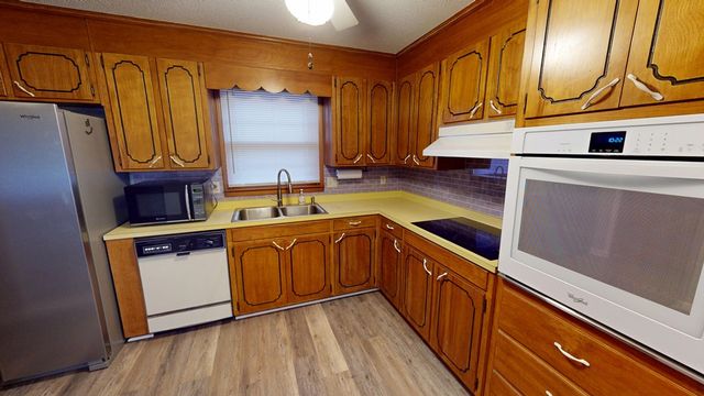 308 Meadow Lane, Enterprise, AL 36330