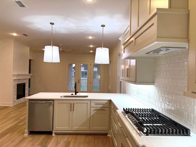 204 Fletcher Ridge Drive, Little Rock, AR 72223