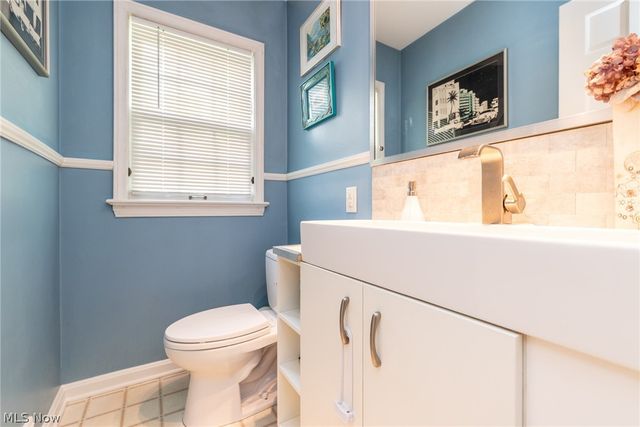 23425 Duffield Road, Shaker Heights, OH 44122