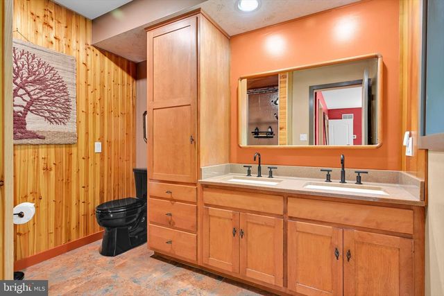 251 POPLAR LN, Elizabethtown, PA 17022