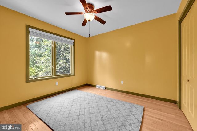251 POPLAR LN, Elizabethtown, PA 17022