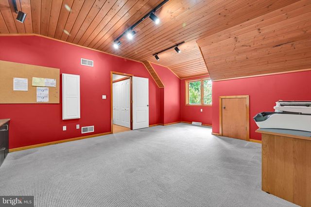 251 POPLAR LN, Elizabethtown, PA 17022