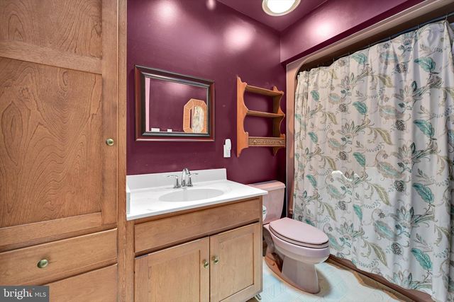 251 POPLAR LN, Elizabethtown, PA 17022