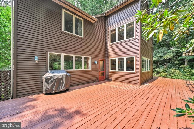 251 POPLAR LN, Elizabethtown, PA 17022