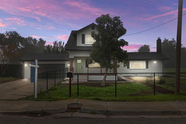 3112 S B St, Stockton, CA 95206