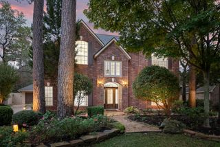 38 N Dragonwood Place, Spring, TX 77381