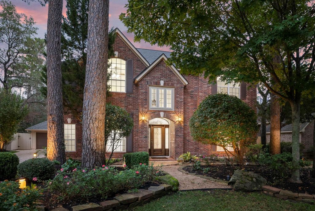 38 N Dragonwood Place, Spring, TX 77381