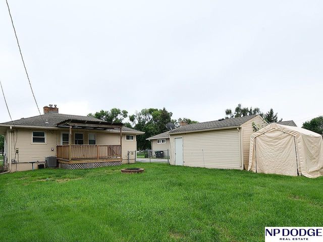 6826 Pacific Street, Omaha, NE 68106